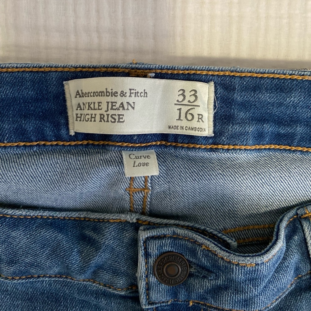 Abercrombie Curve Love high rise skinny ankle jean